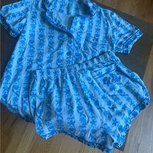Pink palm puff Blue Patterned Pajama Set size s/m